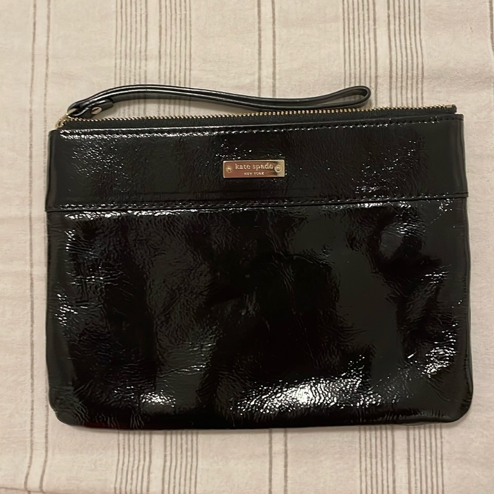 Kate Spade Fanfare bow wristlet